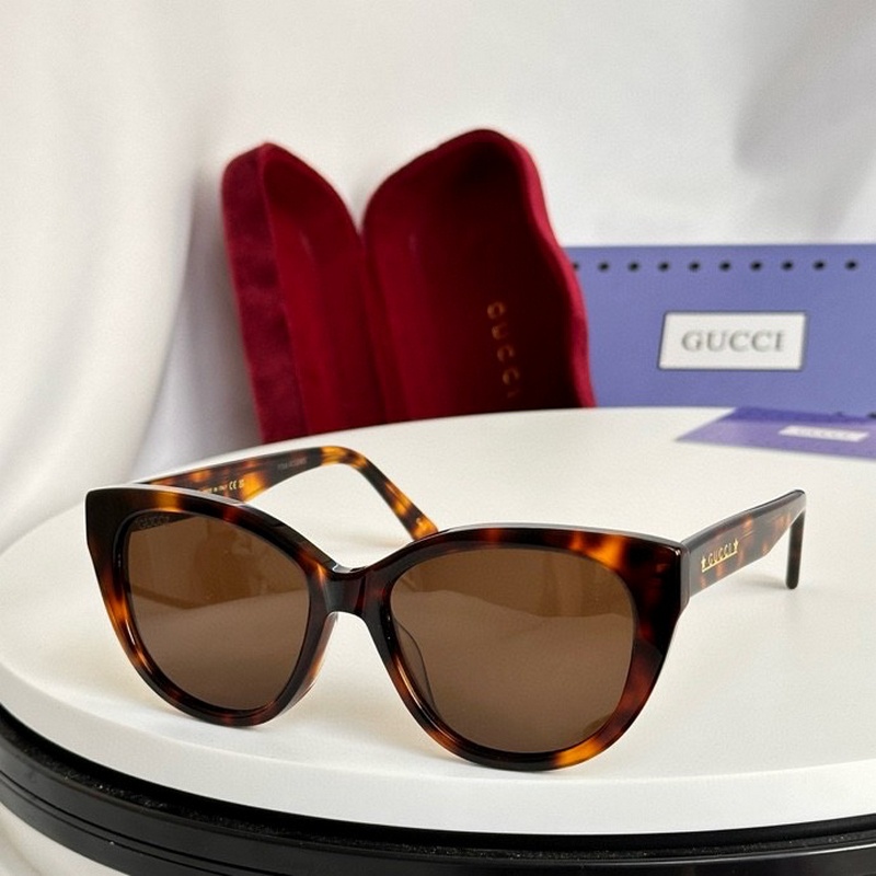 Gucci Sunglasses 267